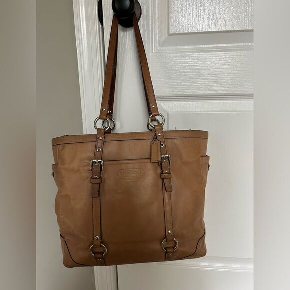 Coach Brown Genuine Leather Shoulder Tote Bag Model Number D0820-F11525 - Picture 2 of 16